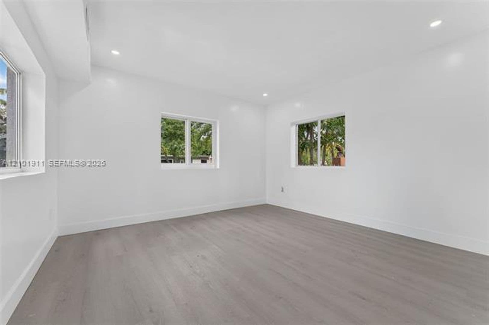 Miami House: 334 NW 110th St # 334