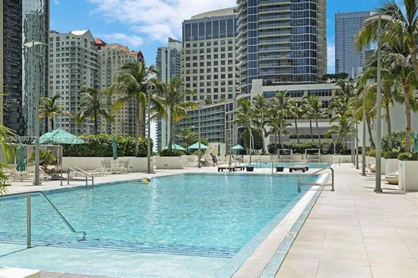 Miami Condo: 950 Brickell Bay Dr cu-3710