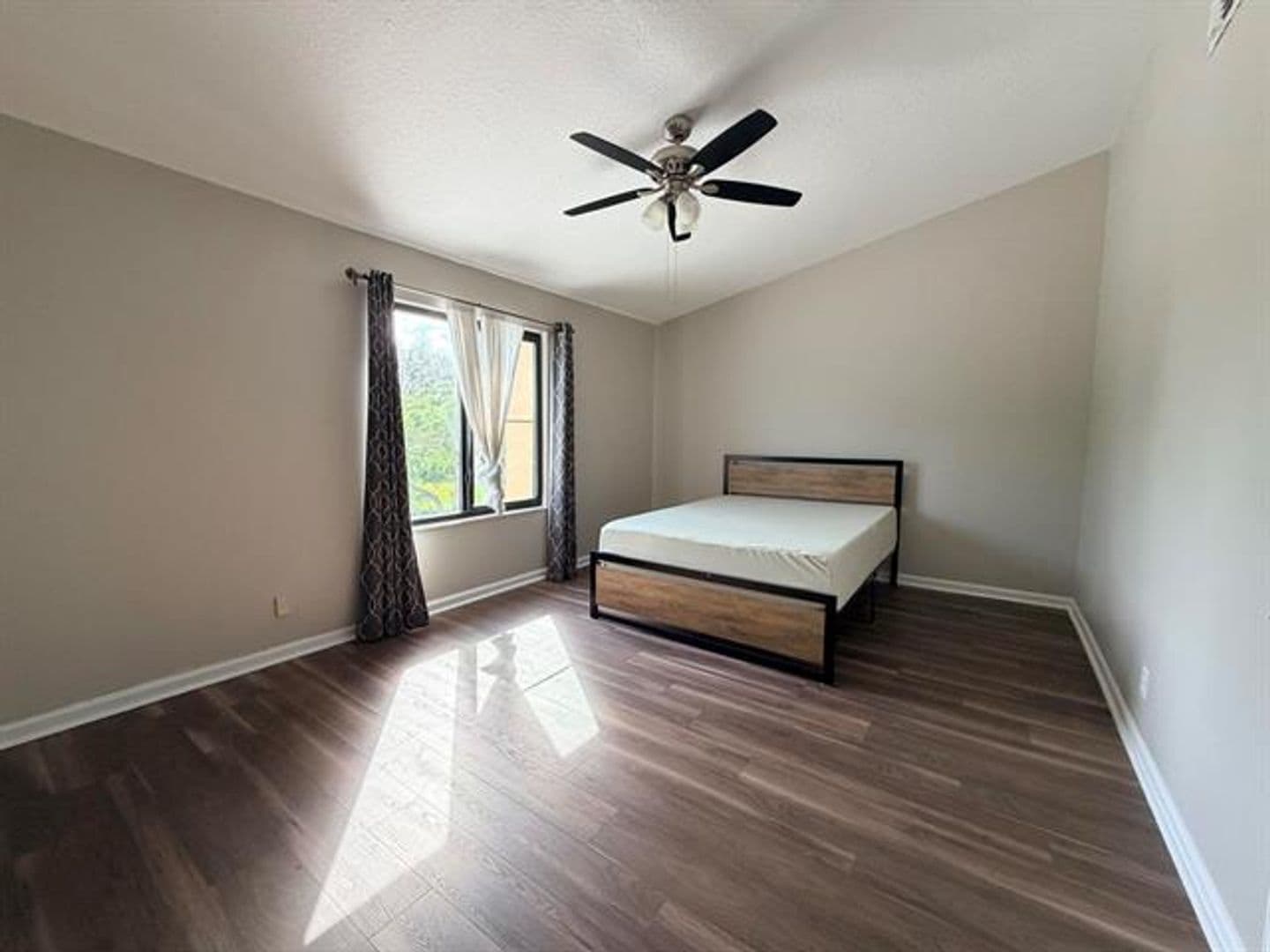 Sunrise House: 9346 NW 49th Pl th 9346