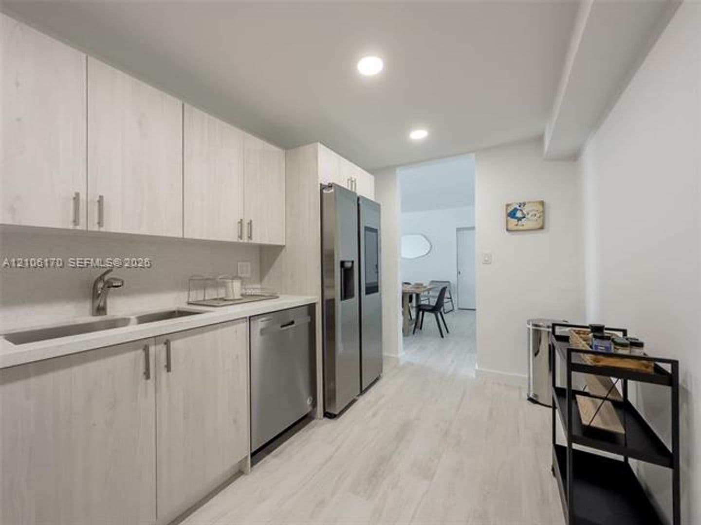 Hollywood Condo: 4001 S Ocean Dr cu-12B