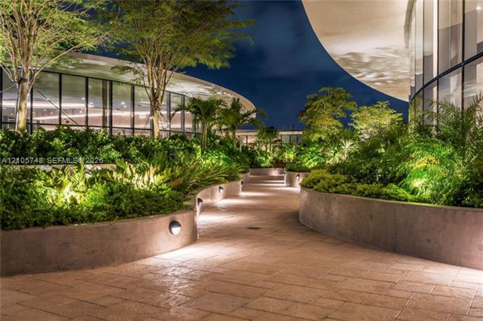 Miami Condo: 725 NE 24 cu-5401