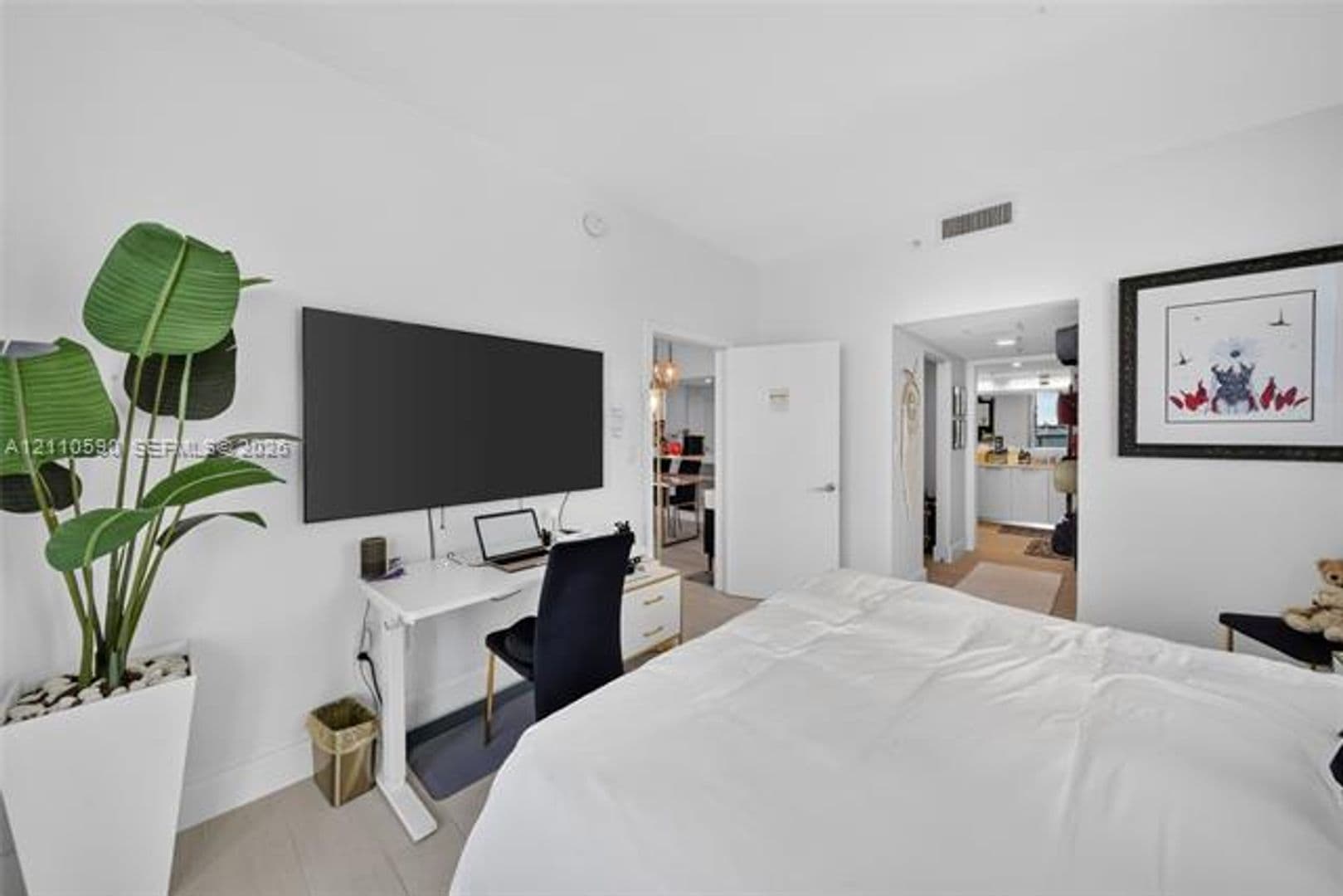 Miami Condo: 1800 N Bayshore Dr cu-809