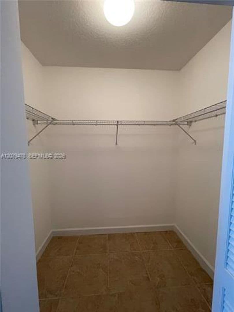 Miami Condo: 41 SE 5th St cu-2405