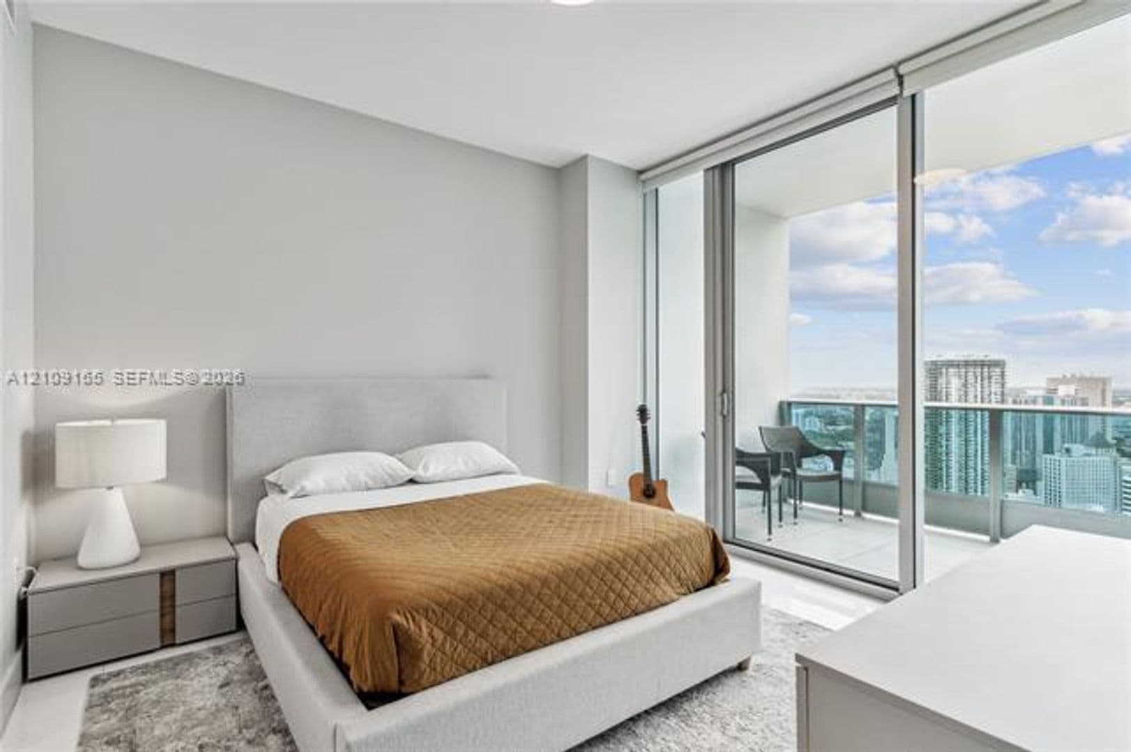 Miami Condo: 200 Biscayne Boulevard Way cu-4912