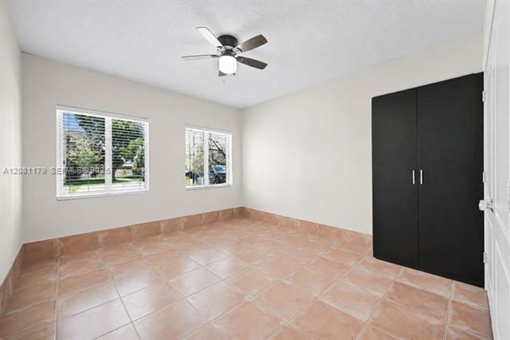 Miami Townhome: 9133 Fontainebleau Blvd th 5