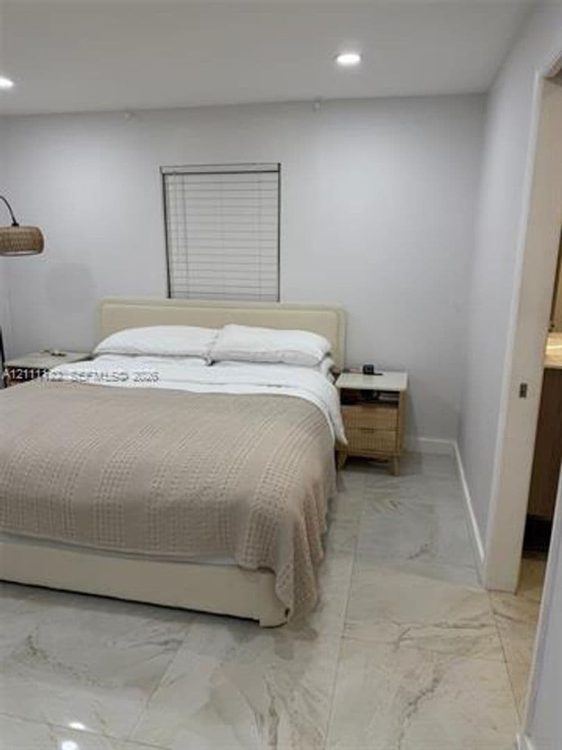 Hollywood Townhome: 5020 Sheridan St th 2