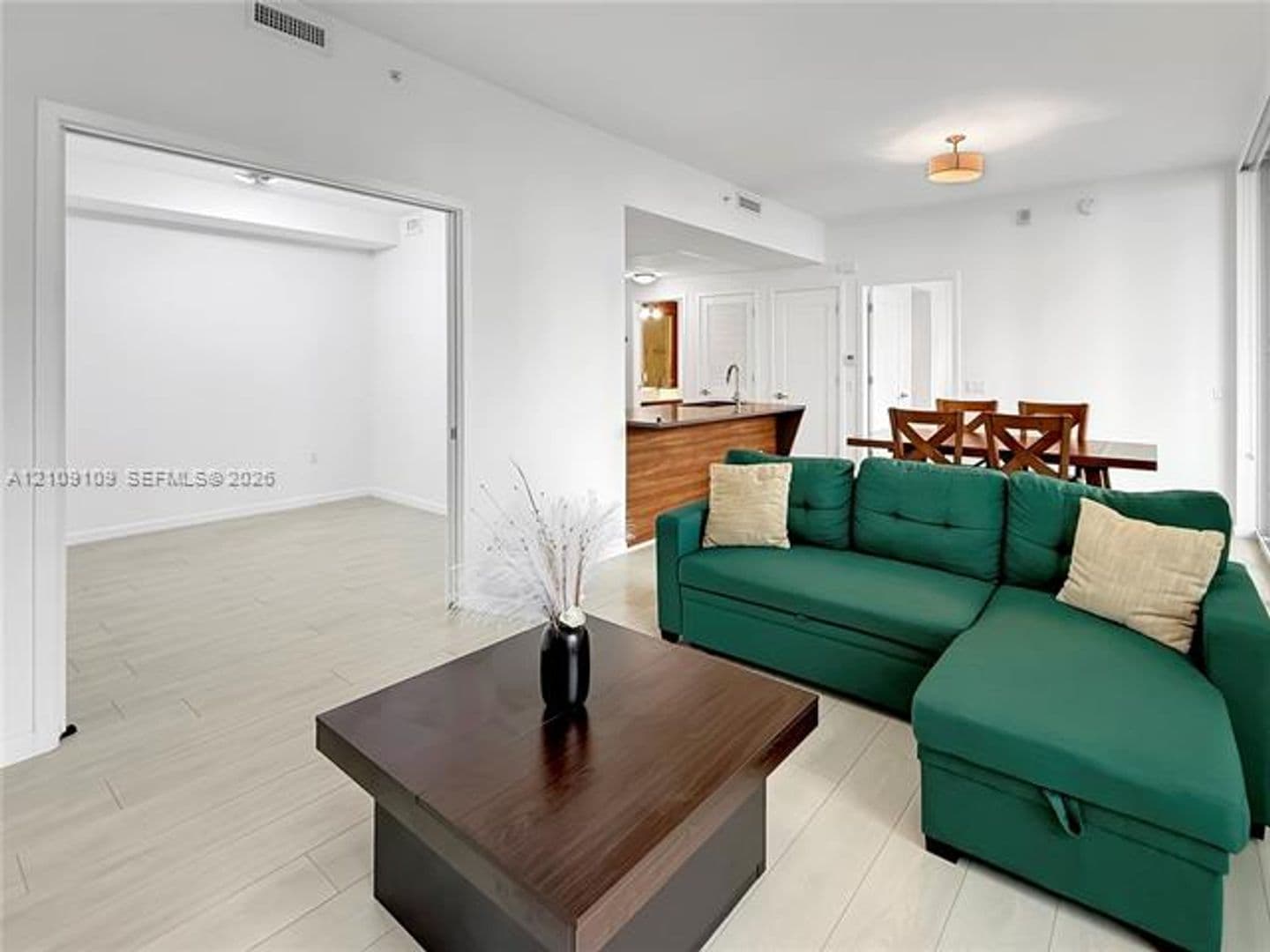 Miami Condo: 601 NE 27th St cu-1403