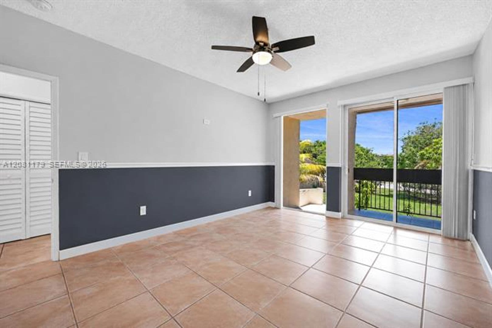 Miami Townhome: 9133 Fontainebleau Blvd th 5