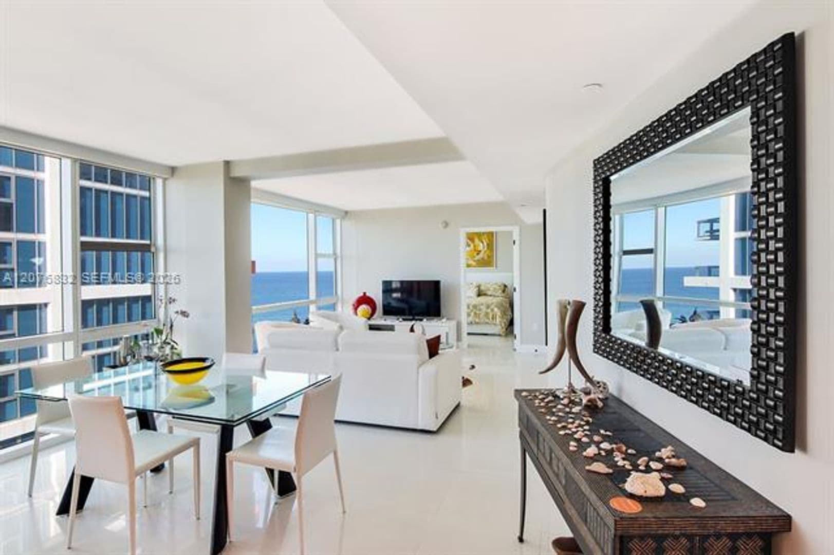 Miami Beach Condo: 6801 Collins Ave cu-1216