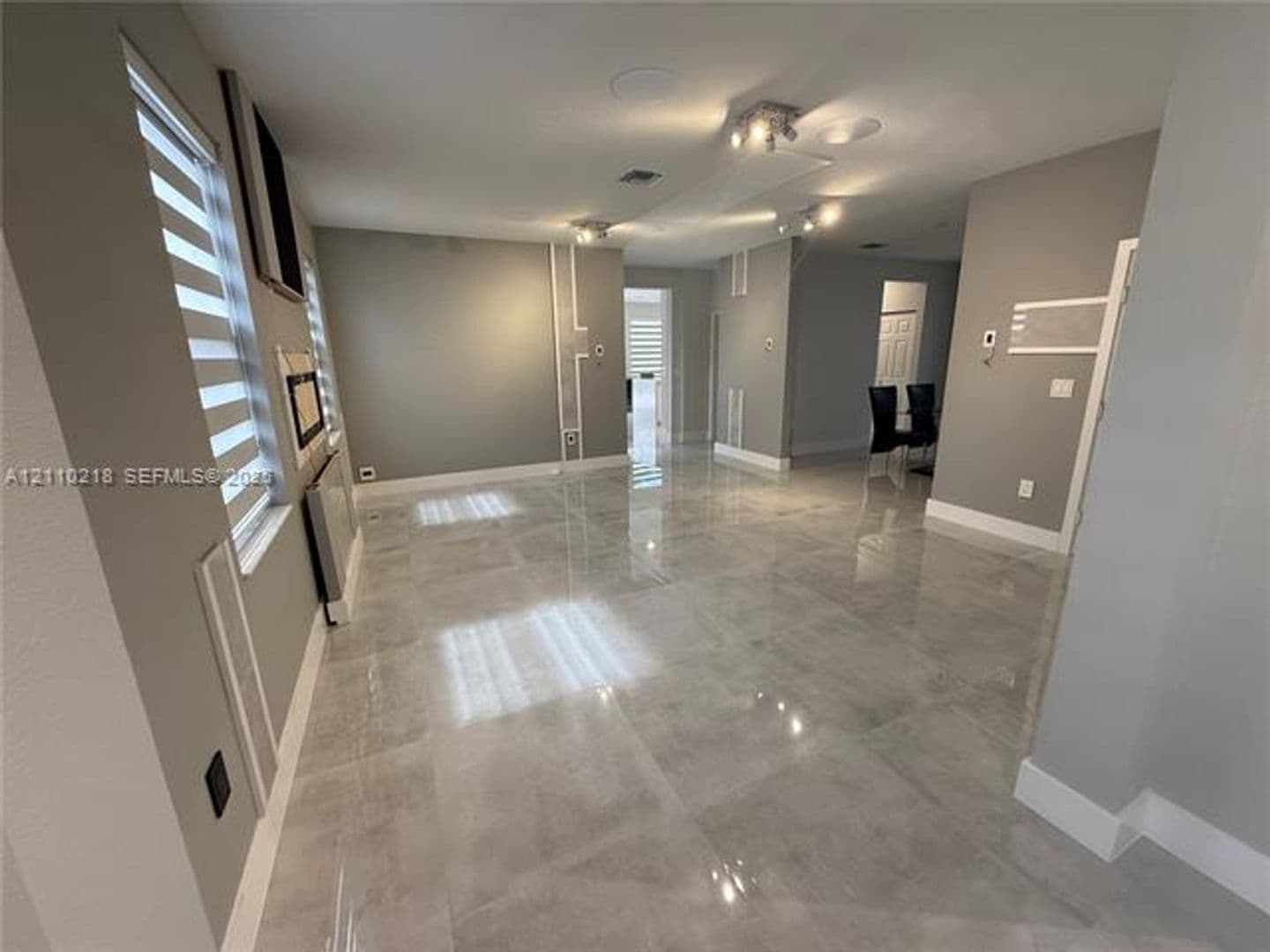 Miami House: 21000 NE 2nd Ct # 21000