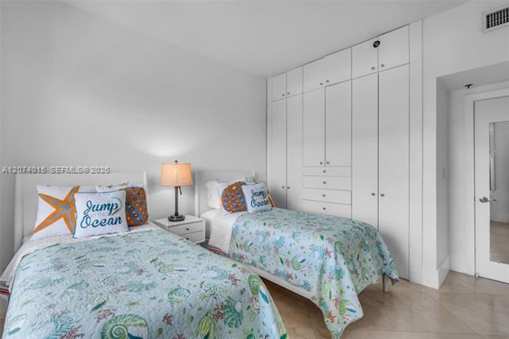 Key Biscayne Condo: 251 Crandon Blvd cu-431