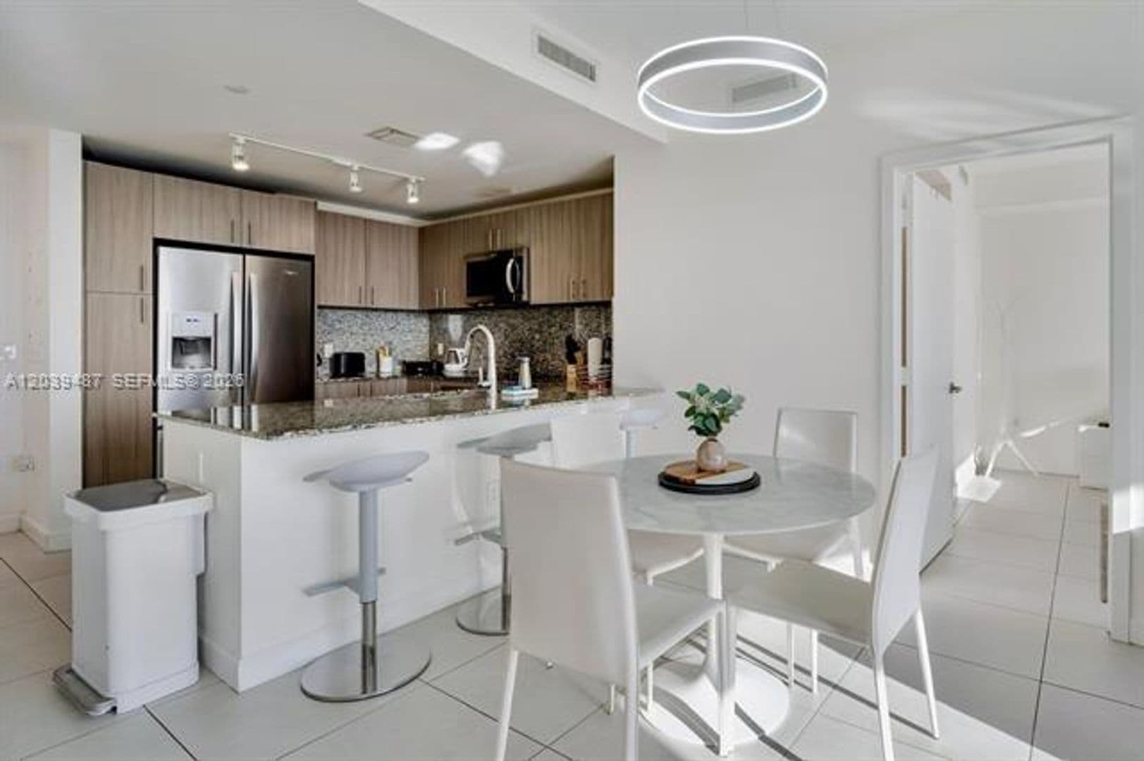 Doral Condo: 5350 NW 84th Ave cu-909