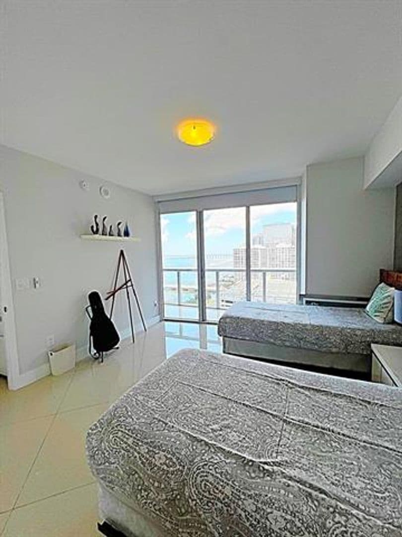 Miami Condo: 495 Brickell Ave cu-1605