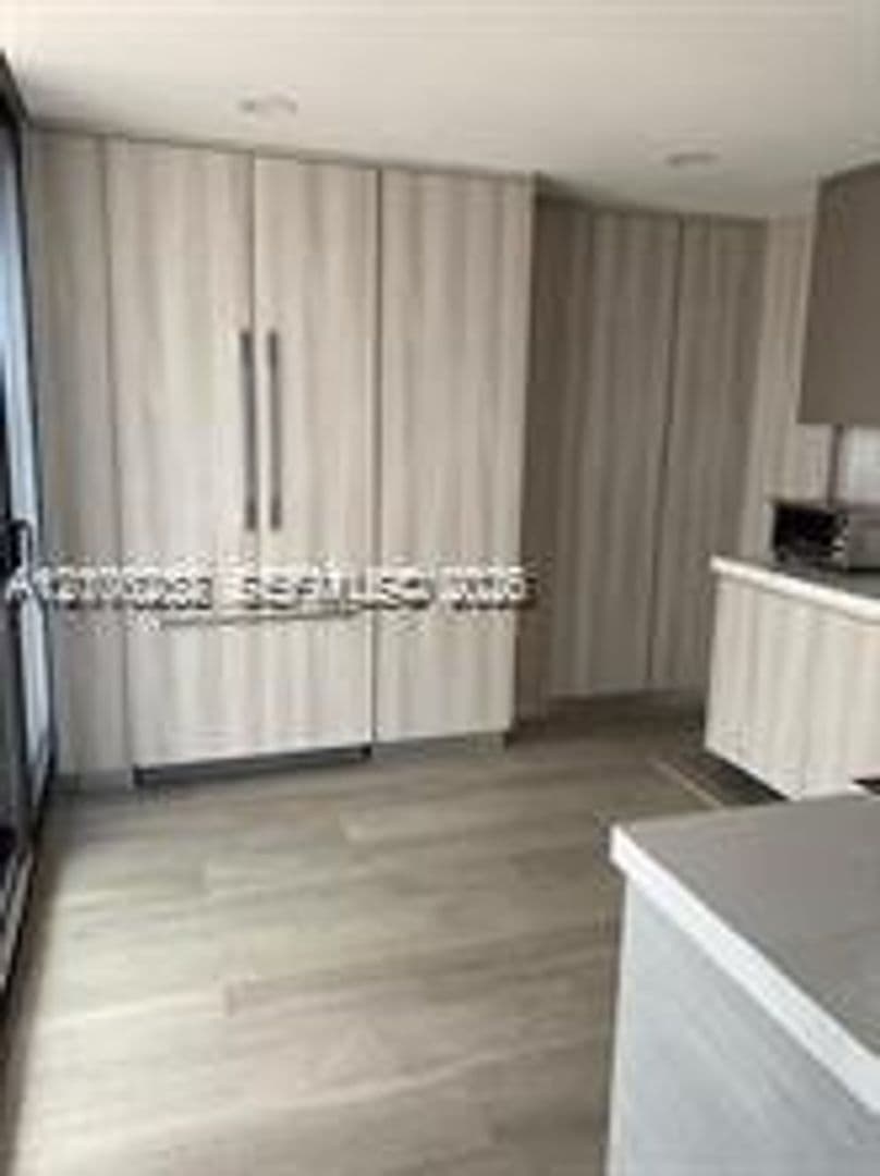 Hollywood Condo: 2201 S Ocean Dr cu-1507