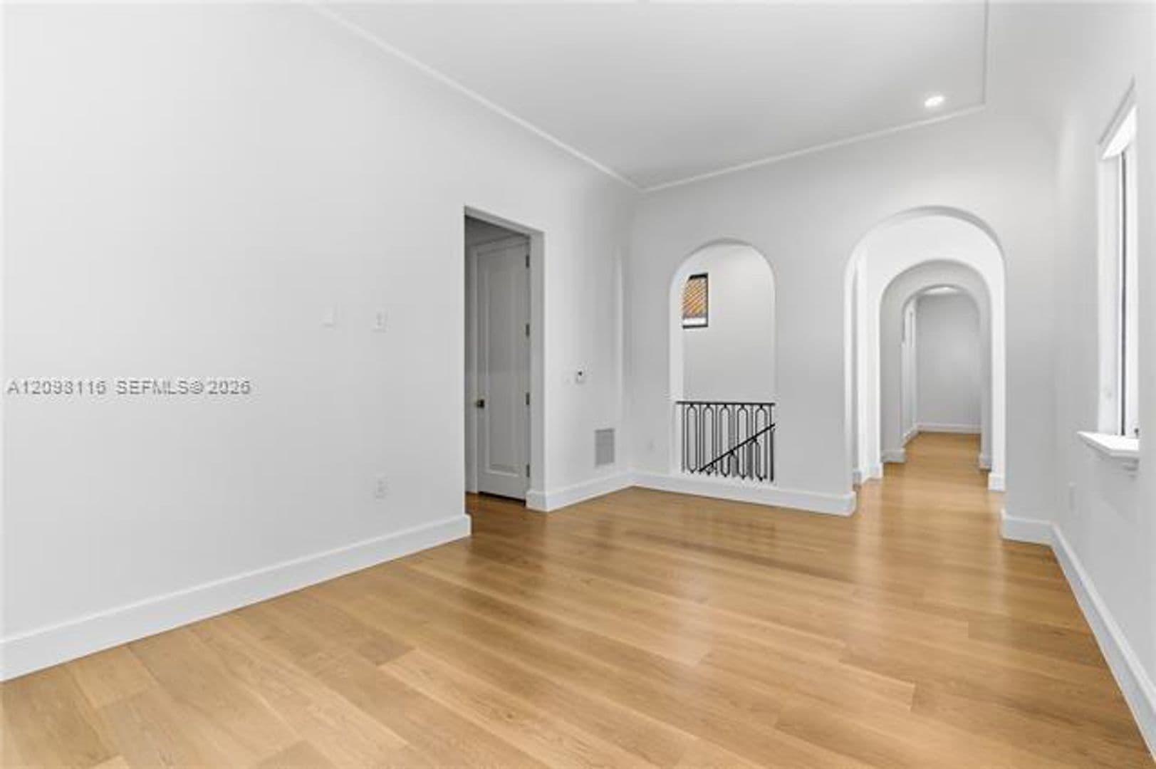 Coral Gables Condo: 555 Santander Ave cu-V4
