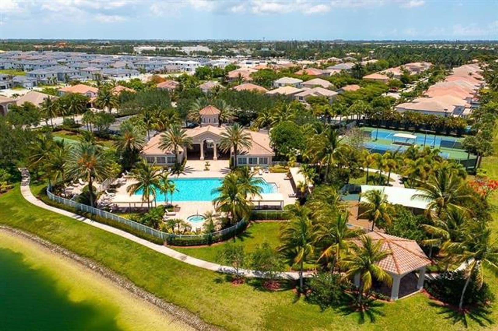 Miramar House: 5197 SW 183rd Ave # 5197