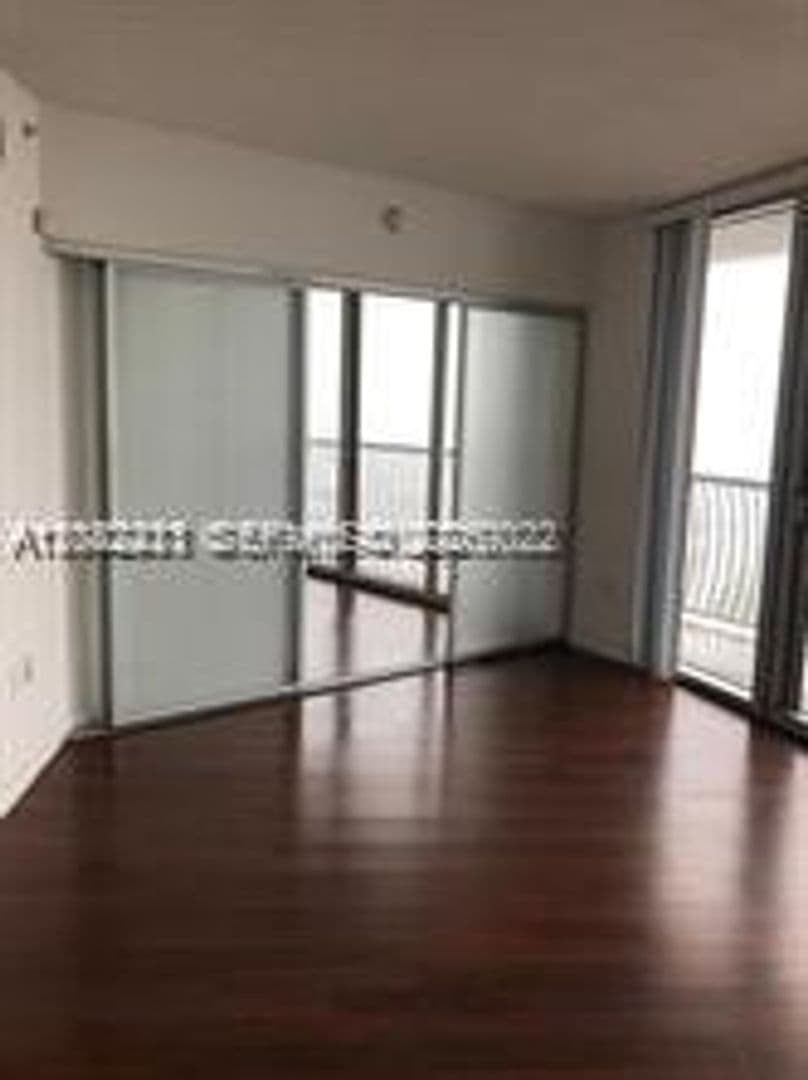 Miami Condo: 1750 N Bayshore Dr cu-3015