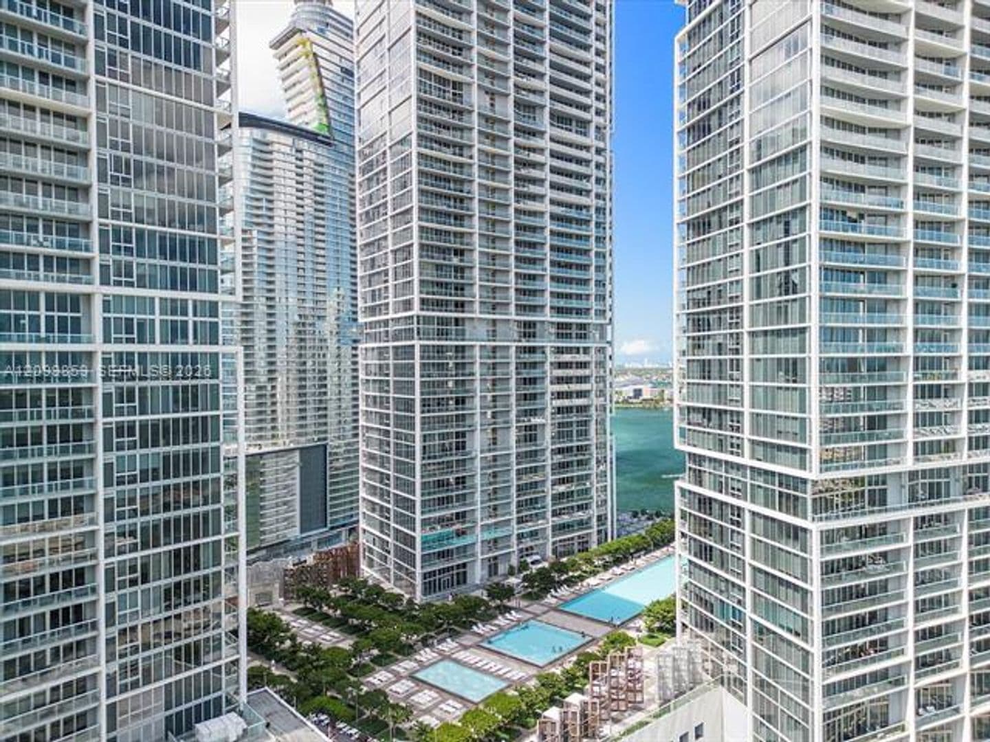 Miami Condo: 485 Brickell Ave cu-4309