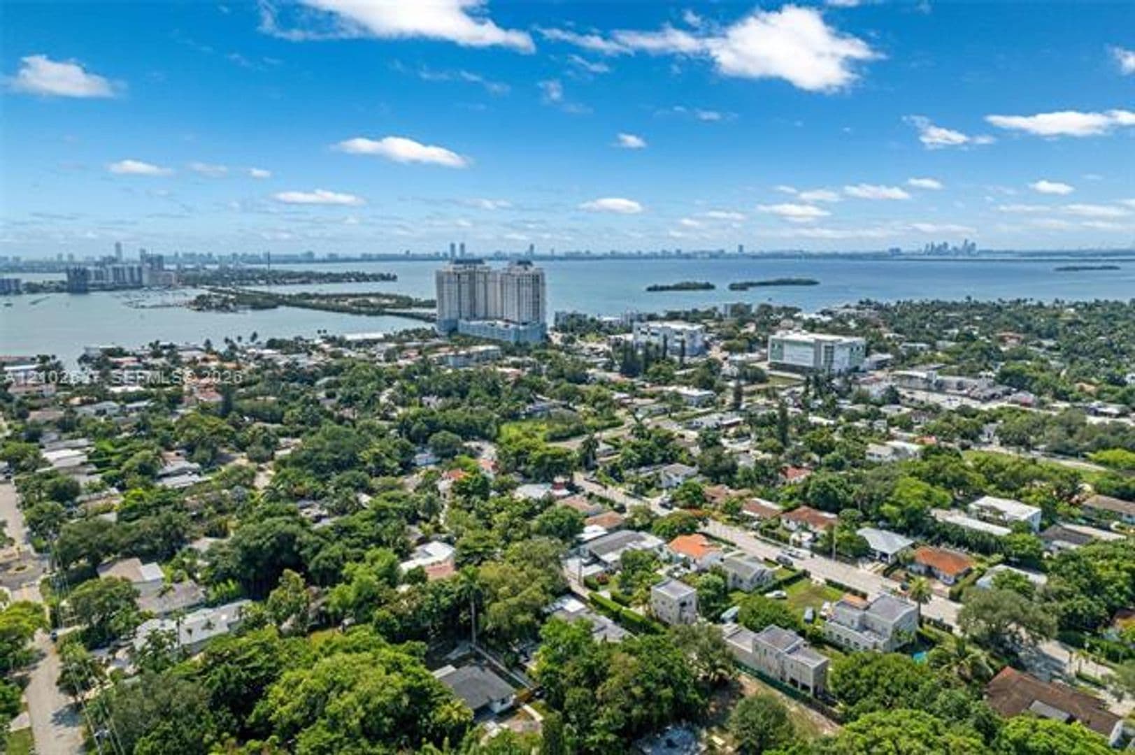 Miami House: 945 NE 82nd St # 945