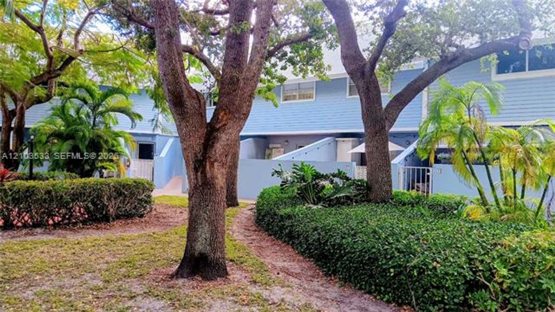 Key Biscayne Townhome: 798 Crandon Blvd cu-55-B