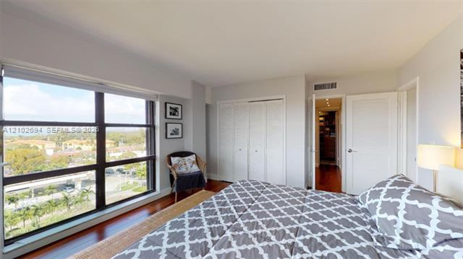 Key Biscayne Condo: 77 Crandon Blvd cu-8D