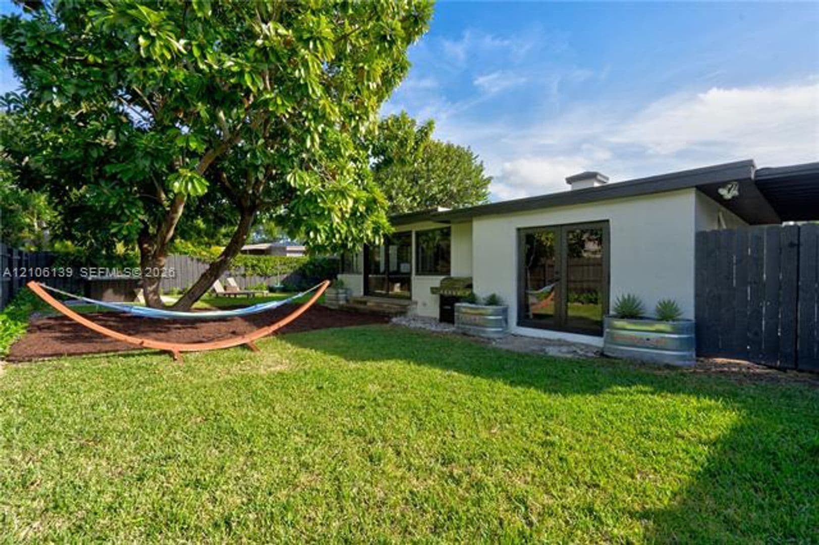 Miami House: 347 NE 110th St # 347