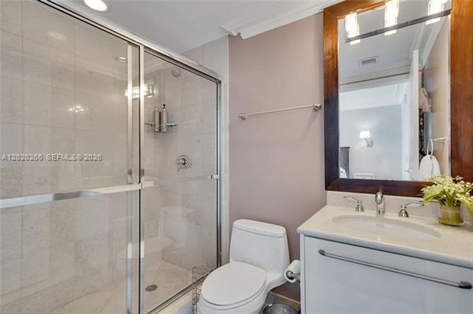 Hollywood Condo: 3101 S Ocean Dr cu-701