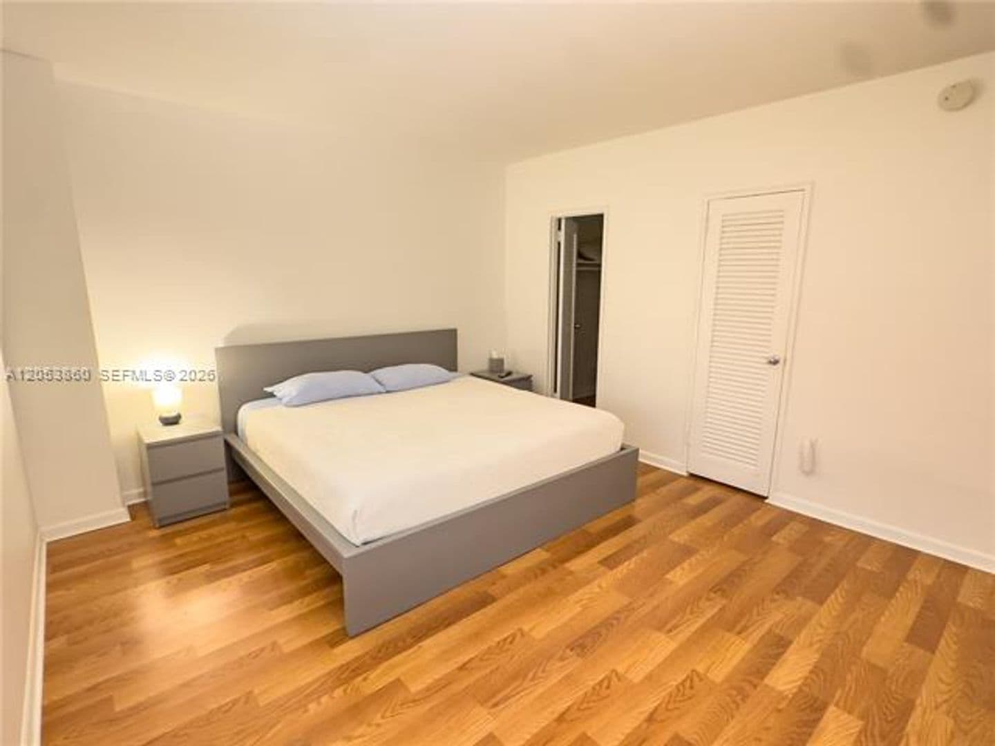 Bal Harbour Condo: 10185 Collins Ave cu-202