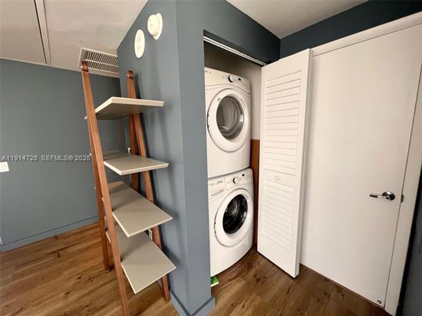 Miami Condo: 151 SE 1st St cu-810