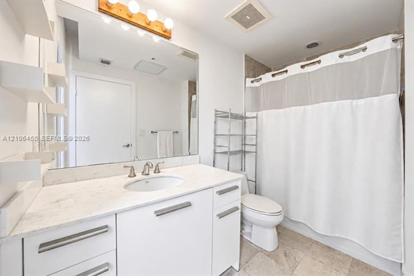 Miami Condo: 1050 Brickell Ave cu-1002