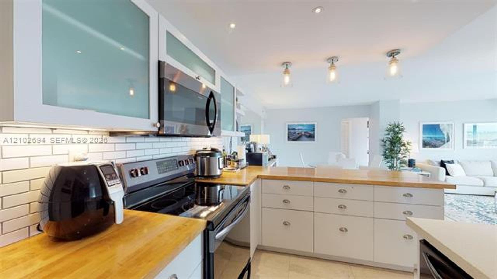 Key Biscayne Condo: 77 Crandon Blvd cu-8D