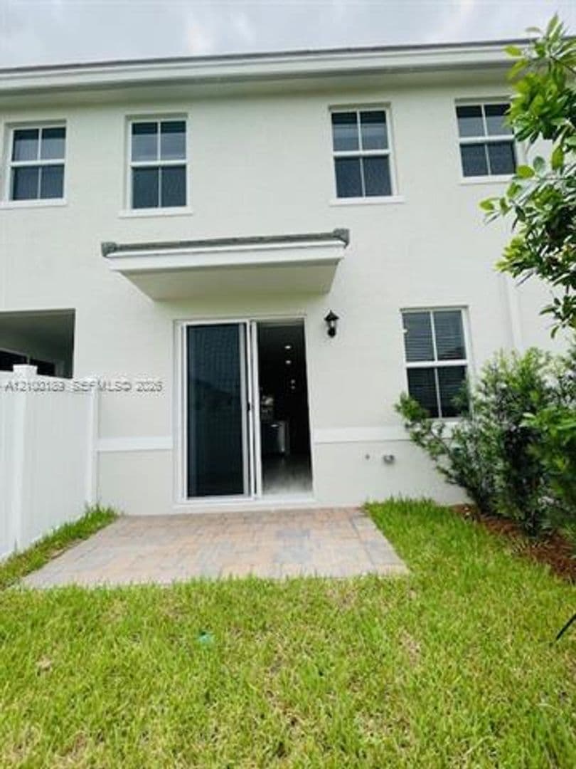 Pembroke Pines Townhome: 164 SW 171st Ln th 164
