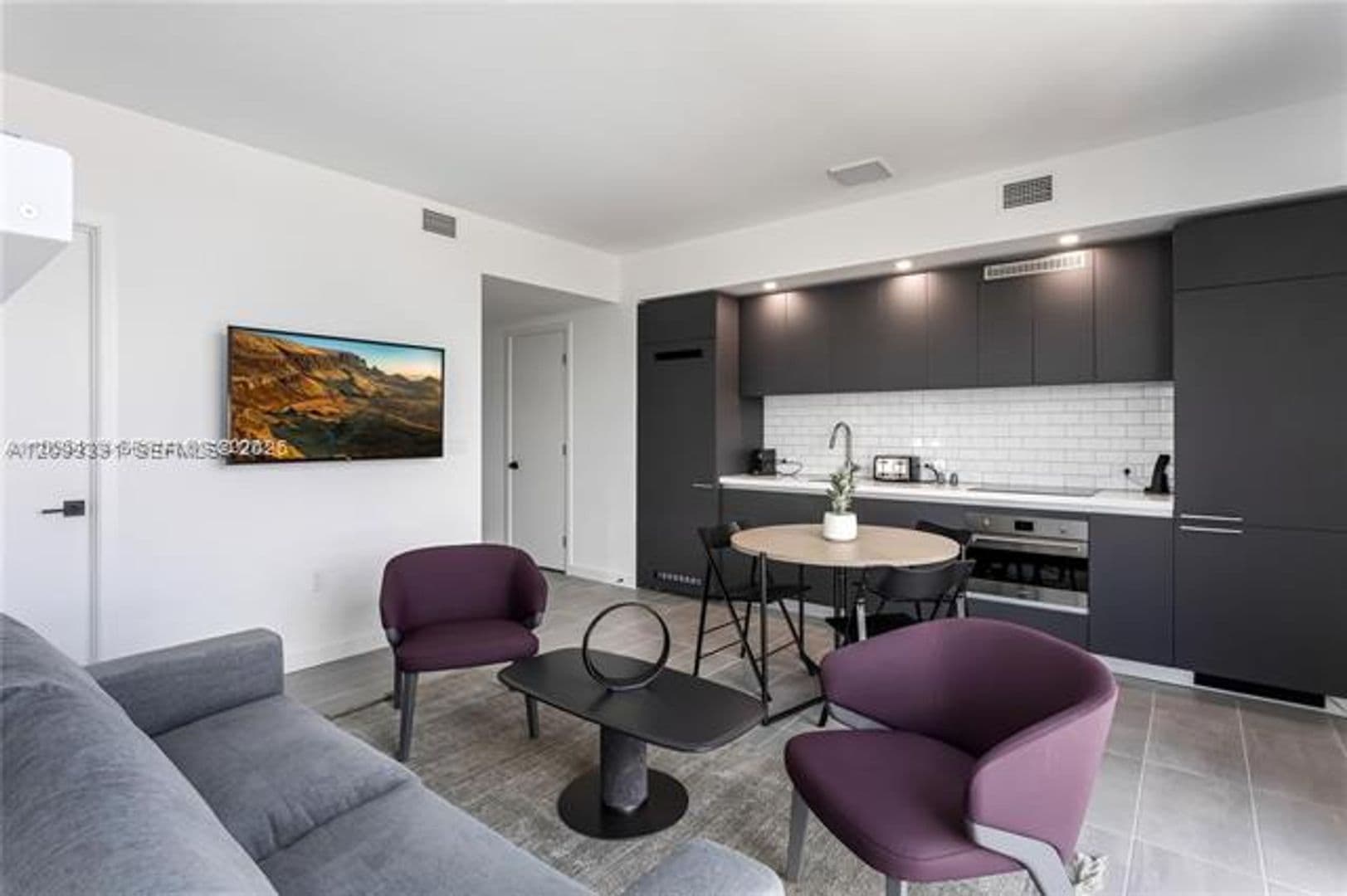 Miami Condo: 227 NE 2nd St cu-2806