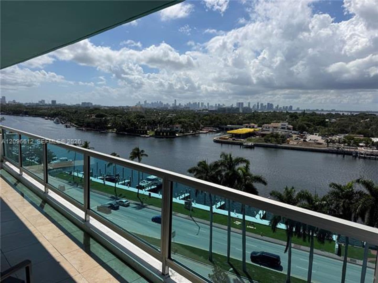 Miami Beach Condo: 5101 Collins Ave cu-11R