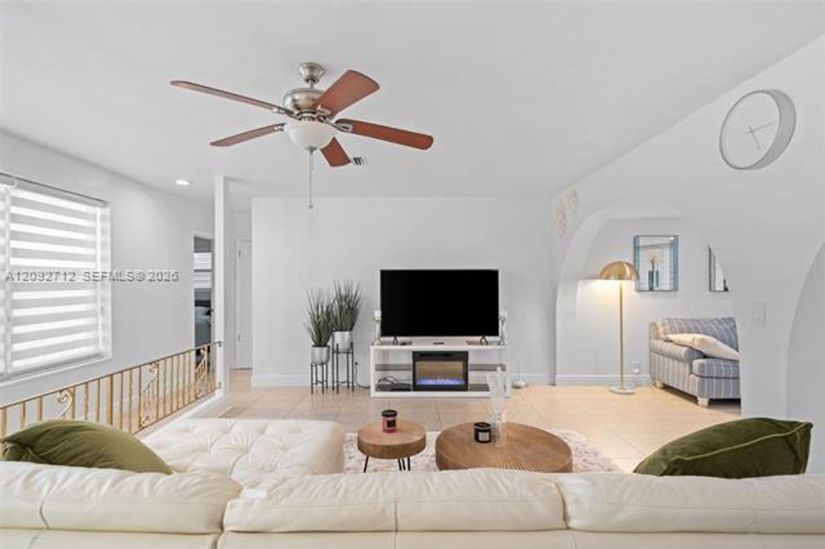 Hollywood House: 2819 Cleveland St # 2819