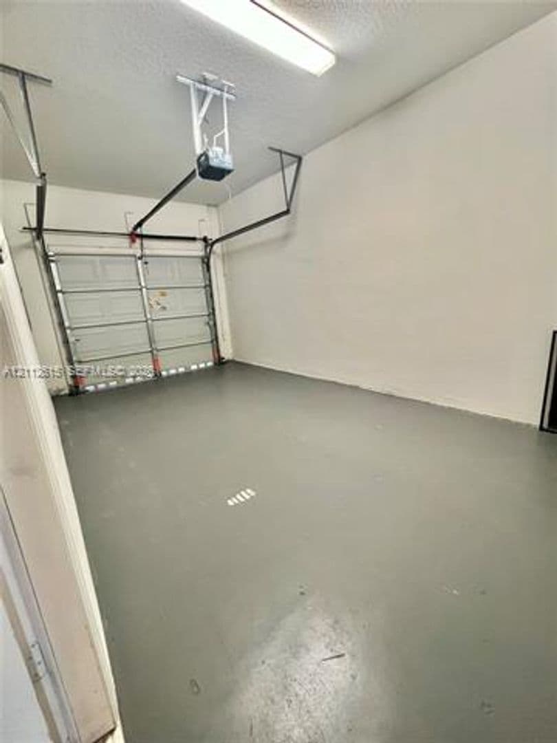 Miami House: 771 NE 191st St # 0