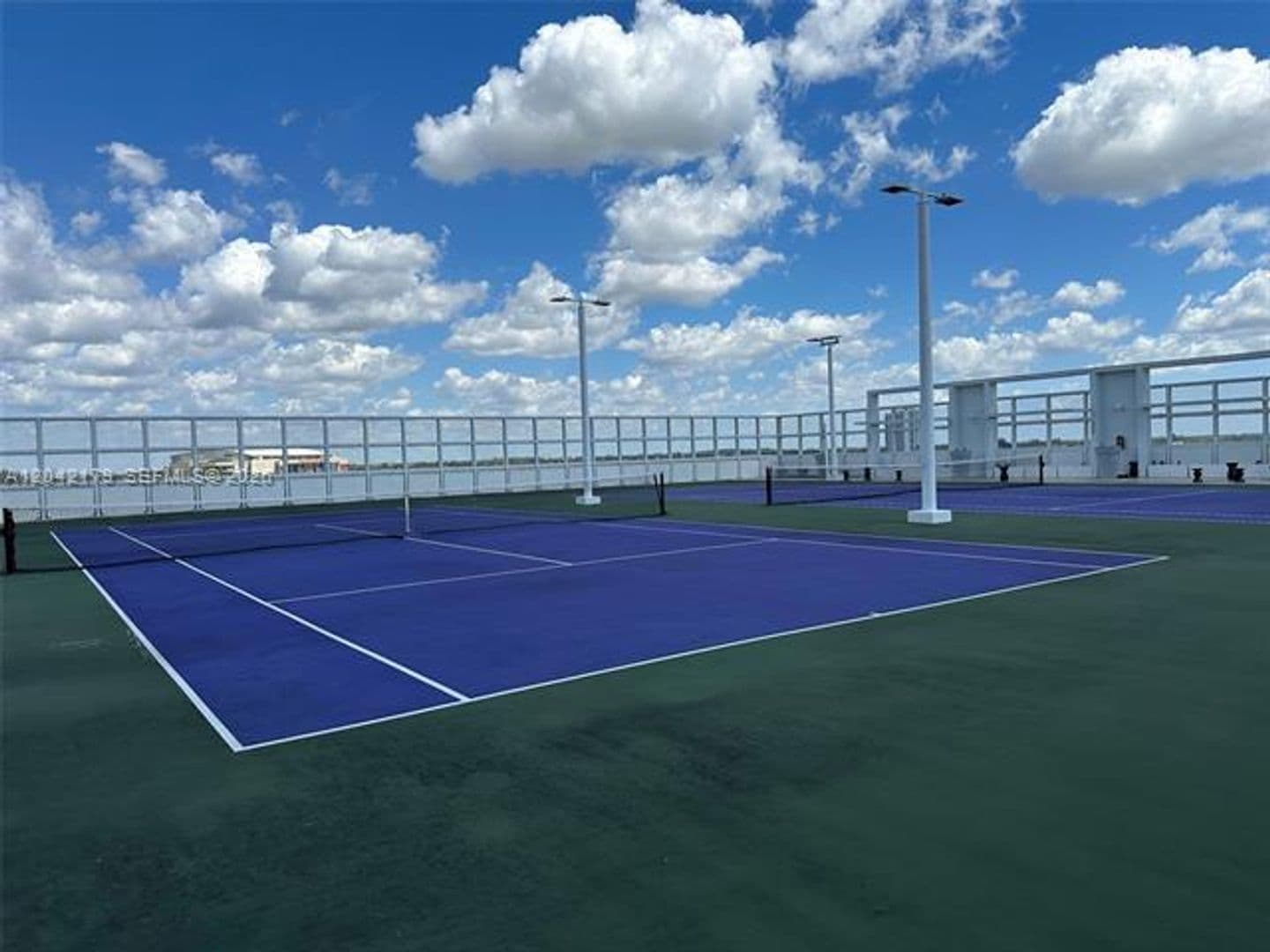Sunrise Condo: 2000 Metropica Way cu-616