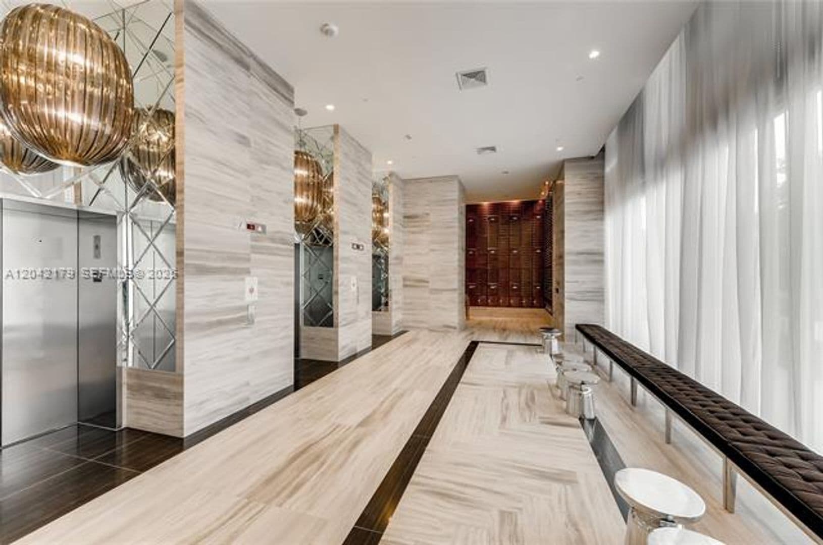 Sunrise Condo: 2000 Metropica Way cu-616