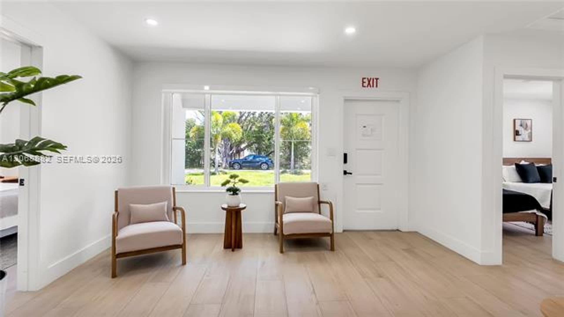 Hollywood House: 1116 N 31st Ave # 1116
