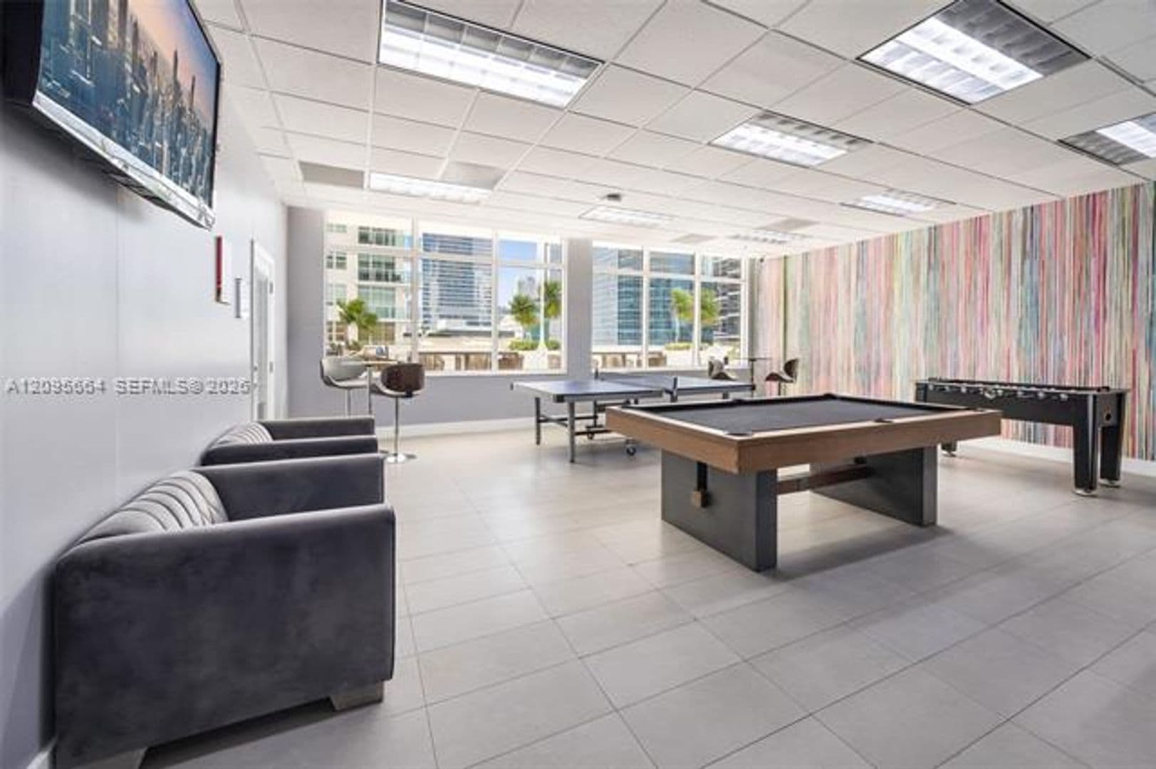 Miami Condo: 1200 Brickell Bay Dr cu-4220