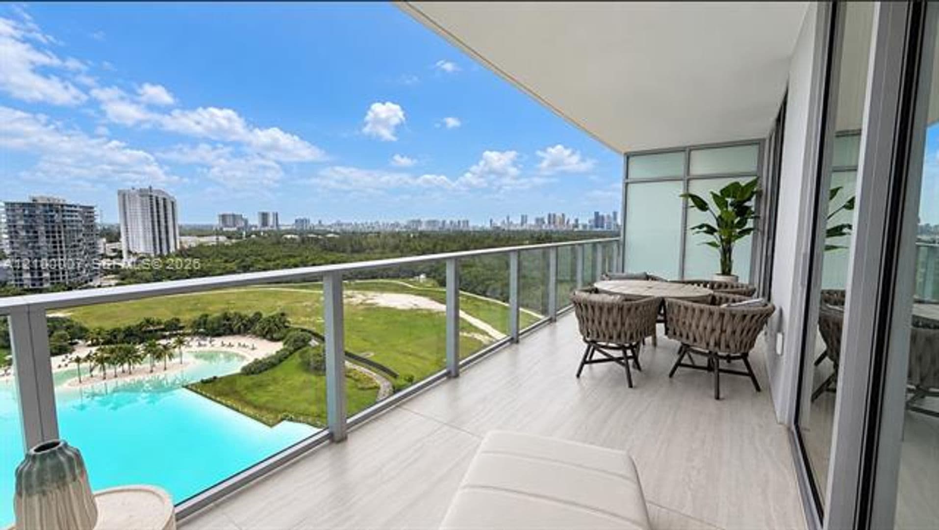 North Miami Condo: 2411 Laguna Cir cu-1410