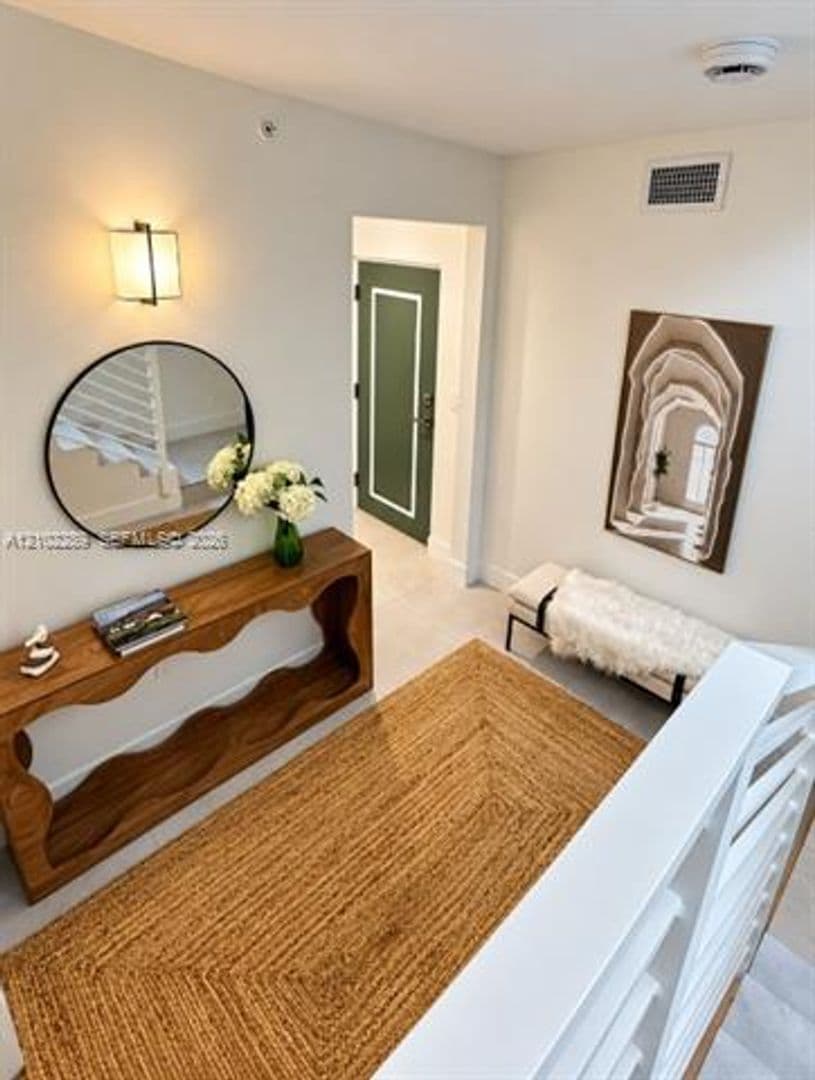 Miami Townhome: 721 SW 11th St th B