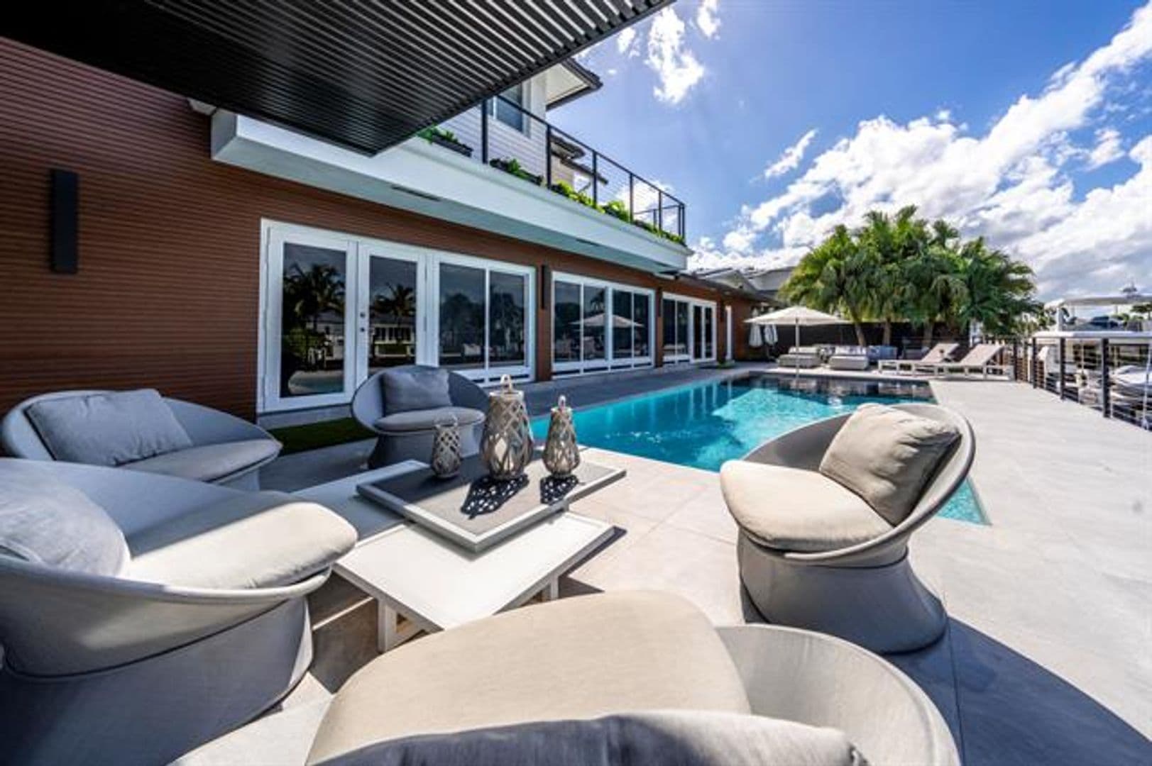 Fort Lauderdale House: 11 Castle Harbor Isle Dr # 11