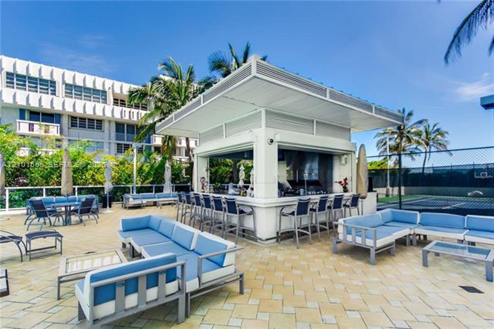 Miami Beach Condo: 650 West Ave cu-1708