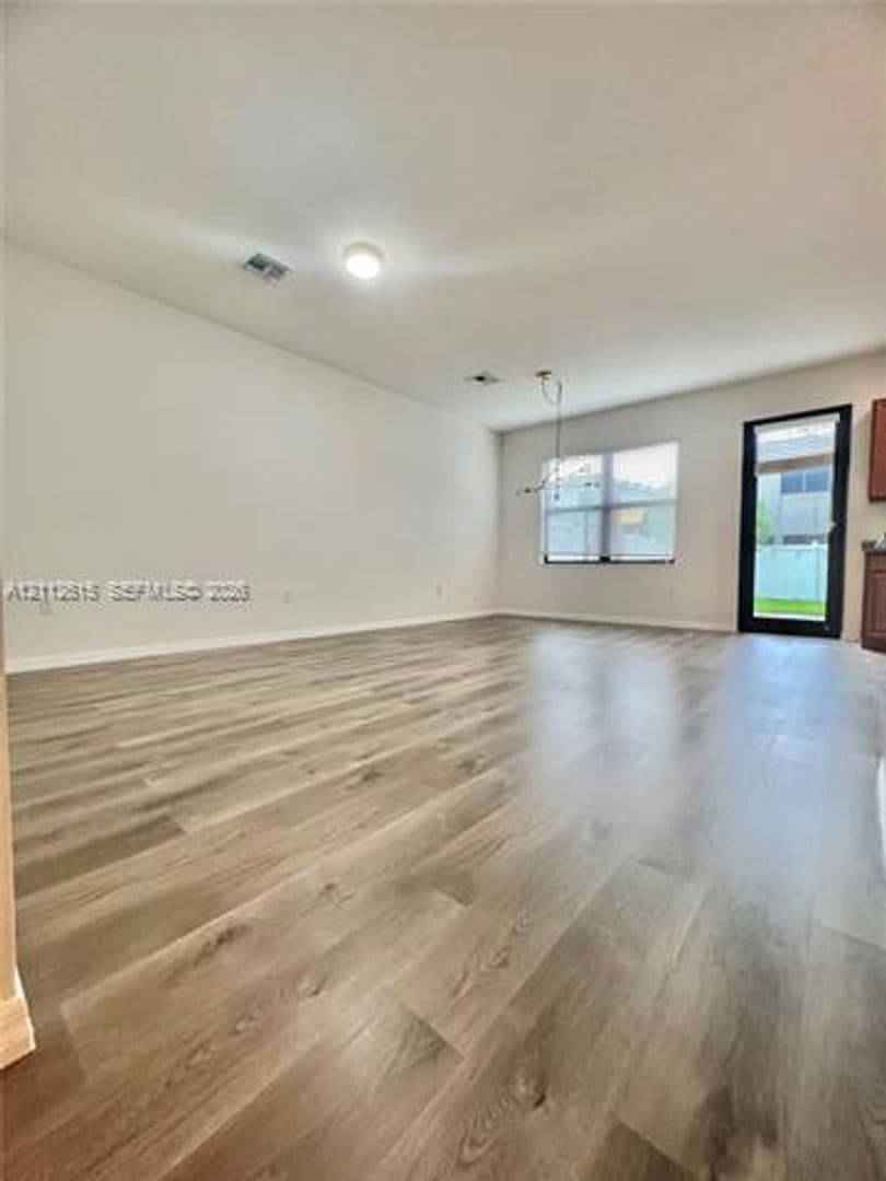 Miami House: 771 NE 191st St # 0