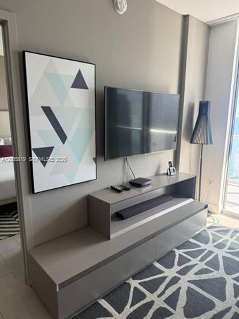Hollywood Condo: 4010 S Ocean Dr cu-T3507