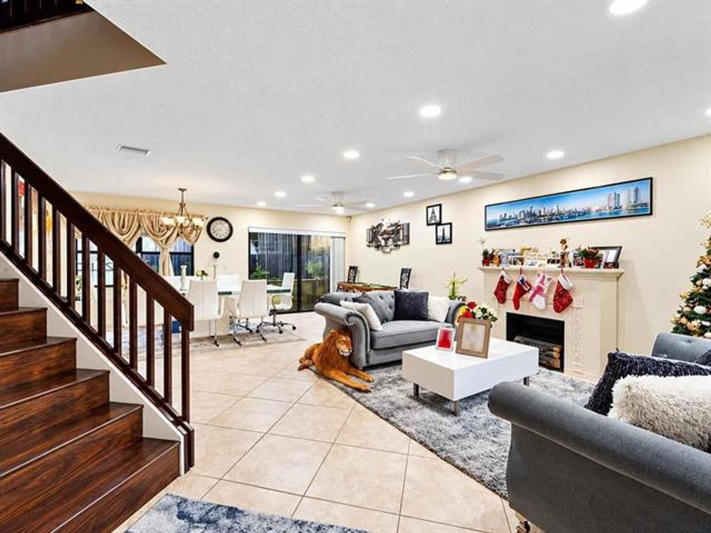 Pembroke Pines House: 1431 SW 87th Way # 1431