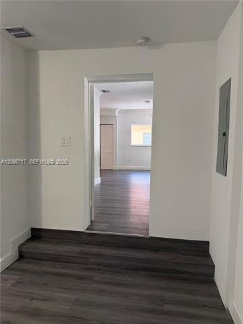 Miami House: 328 SW 15th Ave # 328