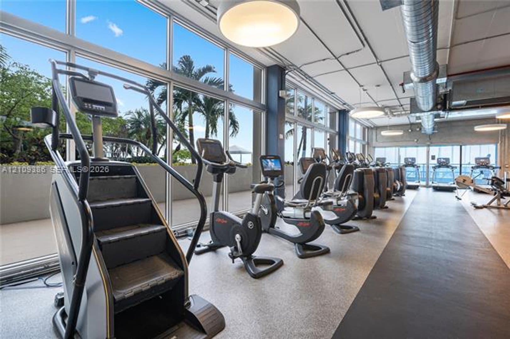Miami Beach Condo: 1200 West Ave cu-1419