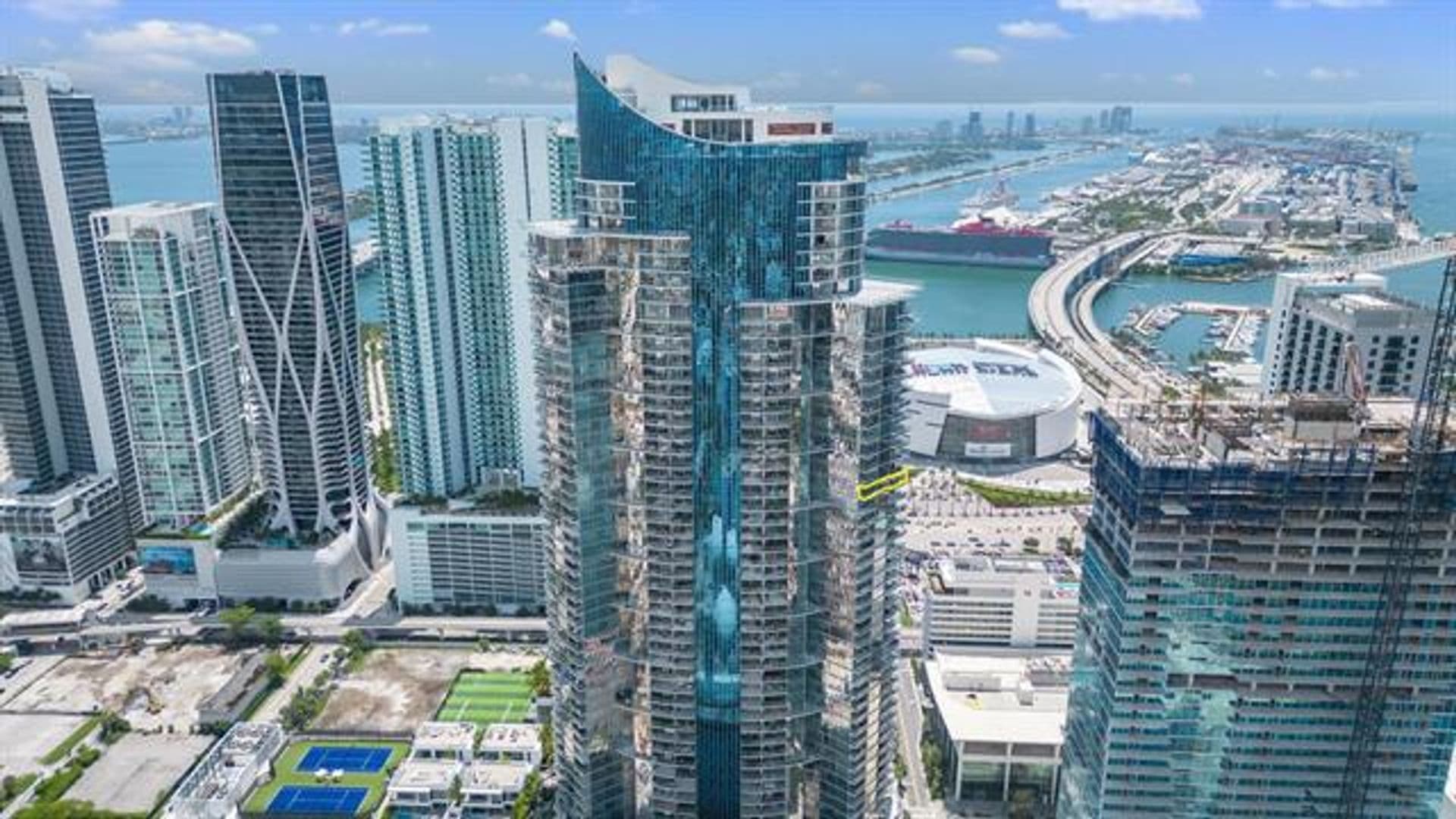Miami Condo: 851 NE 1st Ave cu-3502